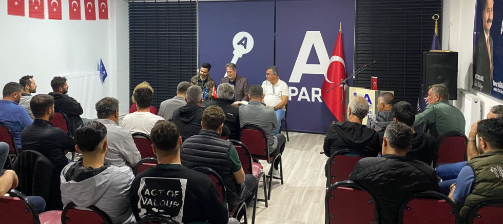 Ahmet Korkmaz: 